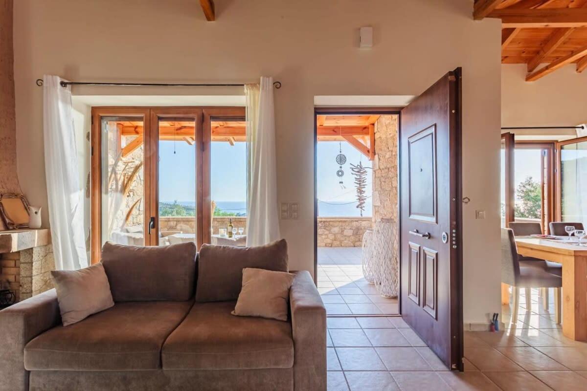 Mani Panoramic Seaviews - Luxury Summer Haven Levktron Экстерьер фото